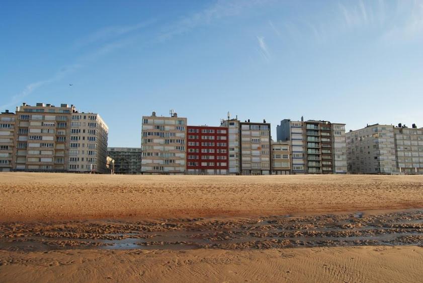 Modern Op De Zeedijk Met 2 Slaapkamers Te Appartement Oostende